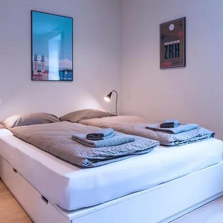 Hitrental Station