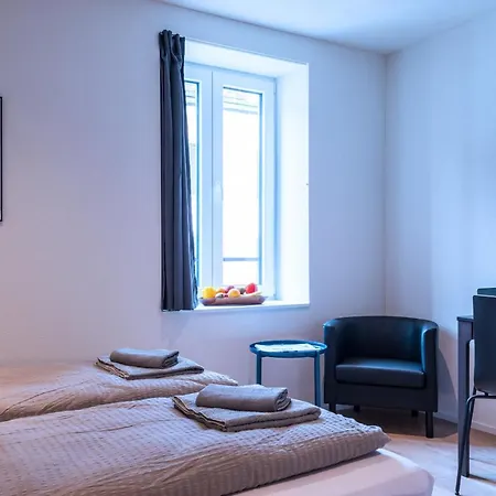 Hitrental Station Apartment