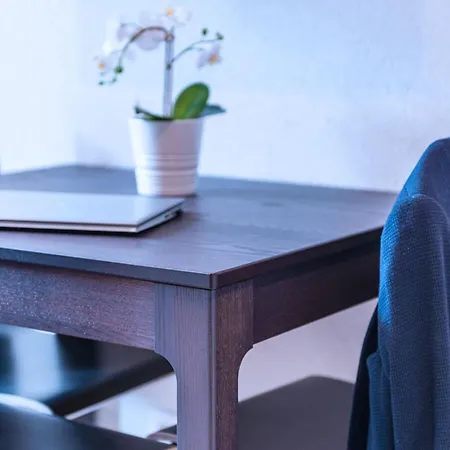 Hitrental Station Apartment *