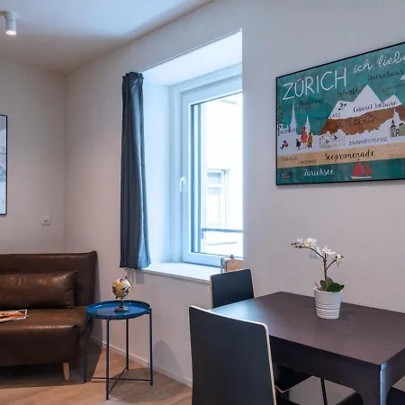 Hitrental Station * Zürih