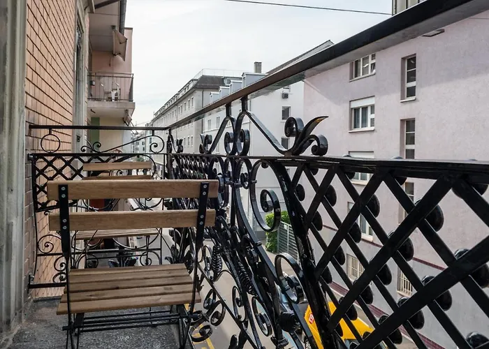 Lägenhet Hitrental Station *