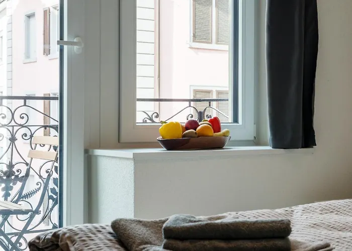 Hitrental Station Апартаменты Цюрих