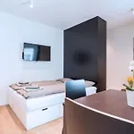 Апартаменты Hitrental Station Цюрих