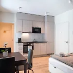 Апартаменты Hitrental Station *