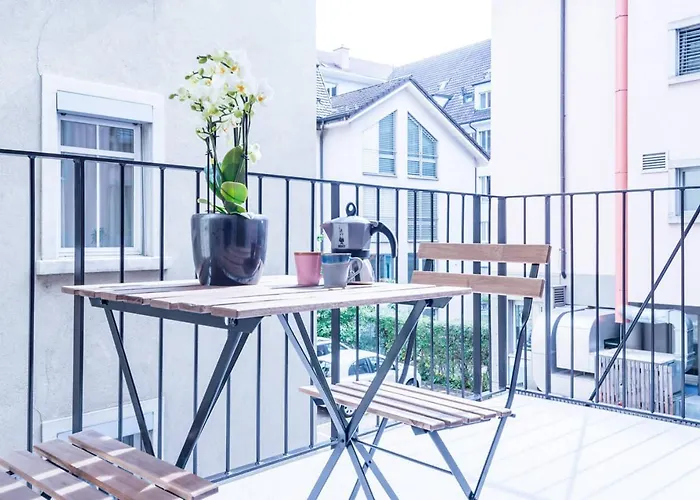 Hitrental Station * Zurich