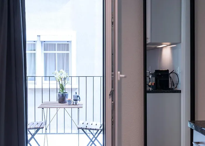 Apartment Hitrental Station *